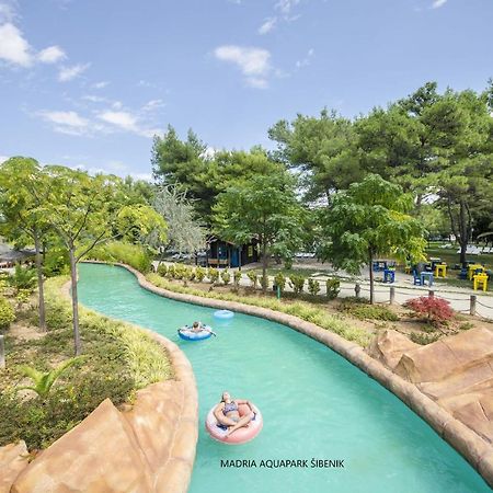 Apartments Orsula Near Old Town شيبينيك المظهر الخارجي الصورة