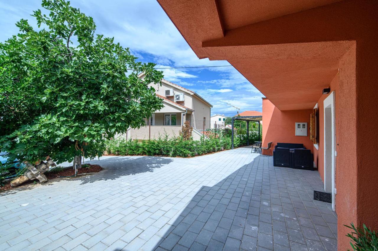 Apartments Orsula Near Old Town شيبينيك المظهر الخارجي الصورة