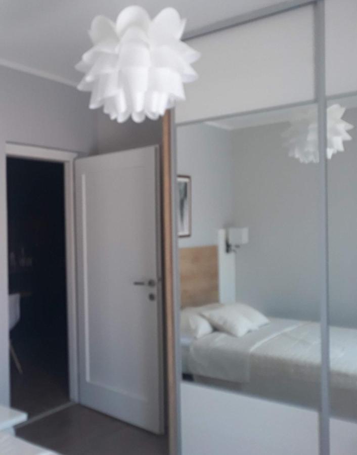 Apartments Orsula Near Old Town شيبينيك المظهر الخارجي الصورة
